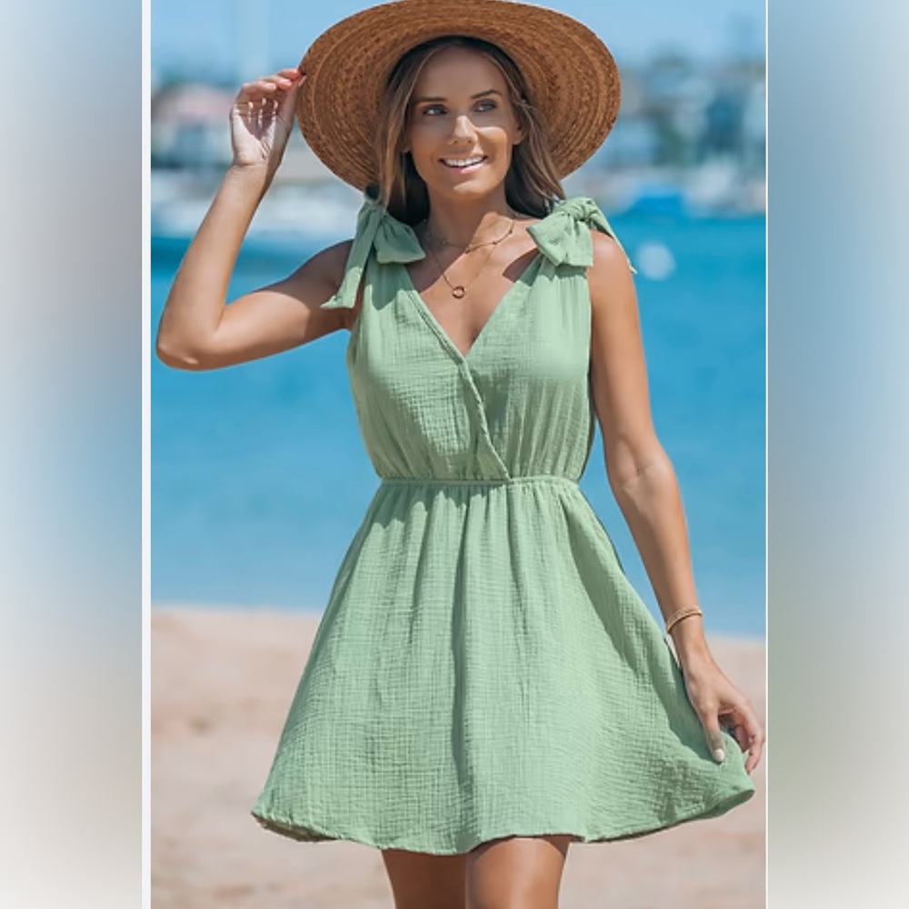 CUPSHE Chic NWT Green Sleeveless Dress